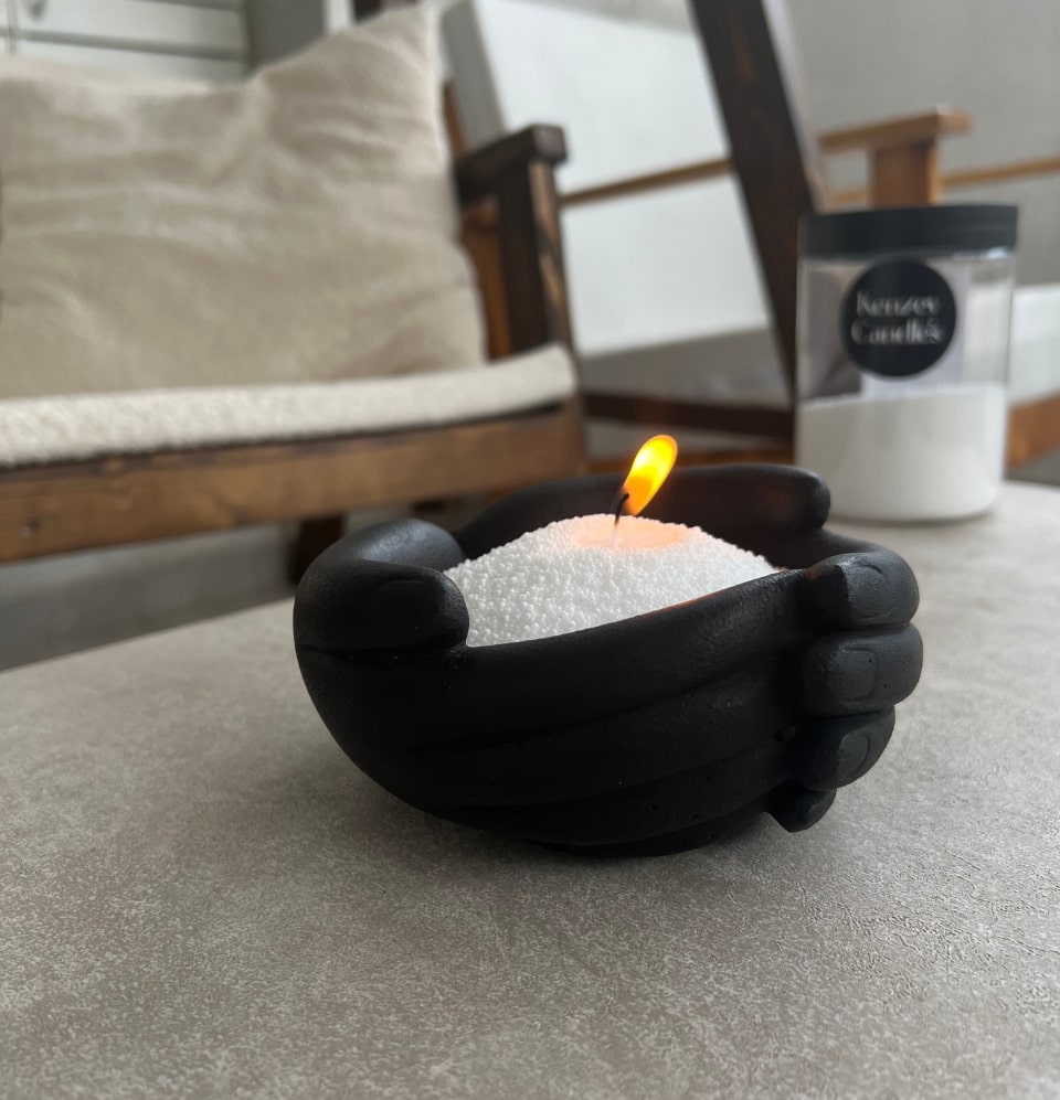 Black Hand Warmer with Wax Pearls